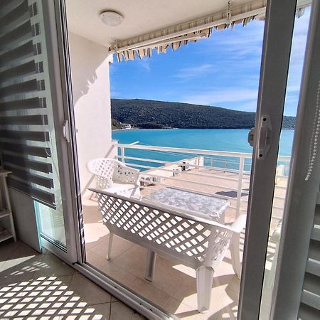 Seaside Apartment Kruce Улцин Екстериор снимка