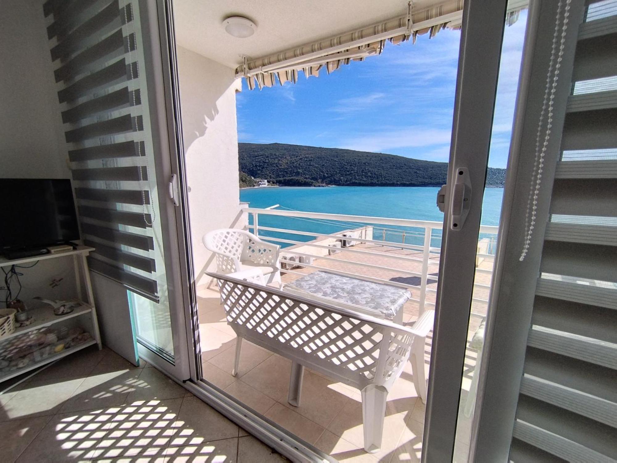 Seaside Apartment Kruce Улцин Екстериор снимка
